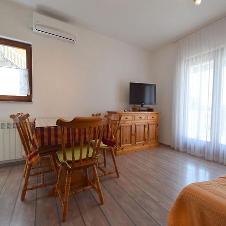Apartments Martin Малинска Екстериор снимка