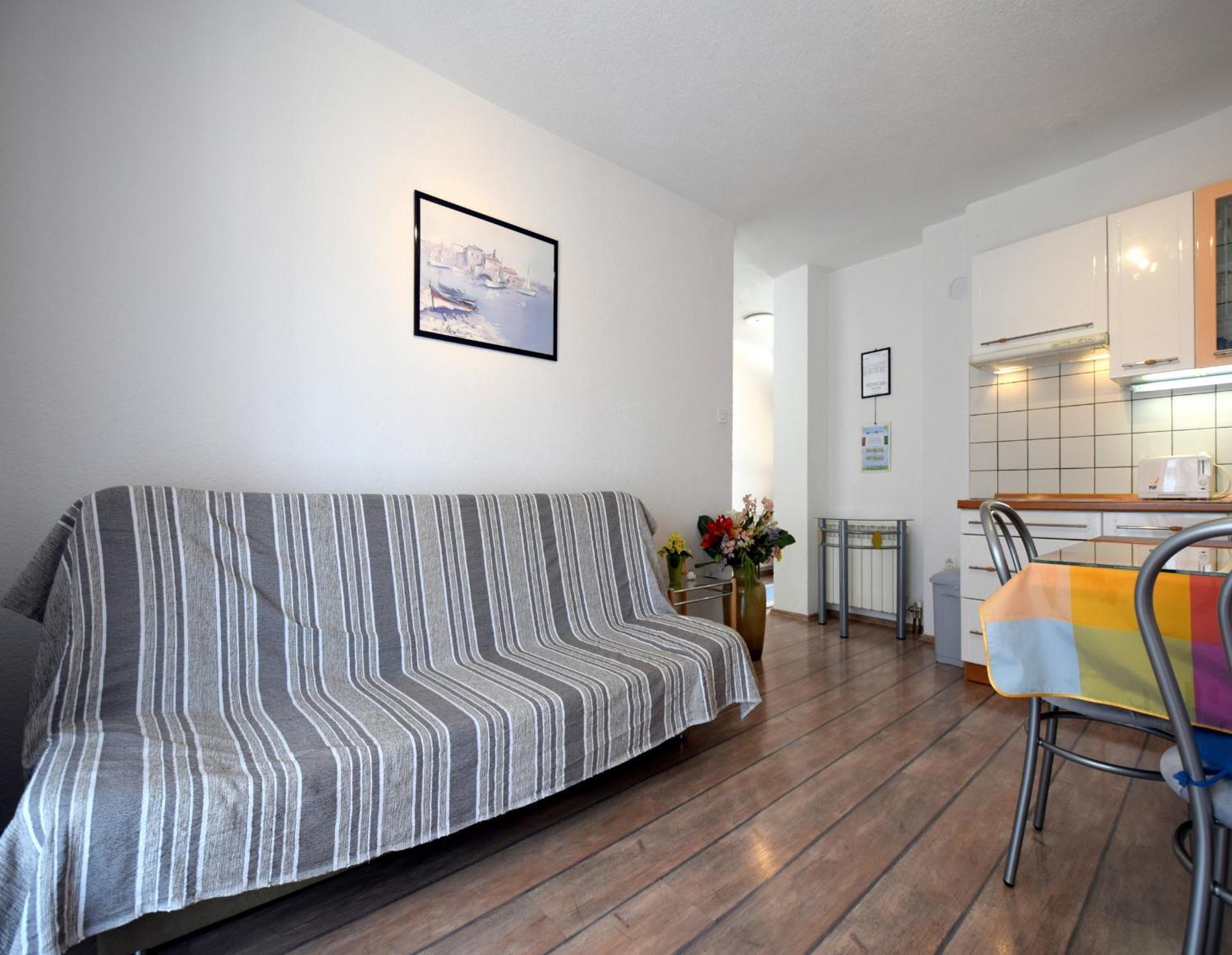 Apartments Martin Малинска Екстериор снимка