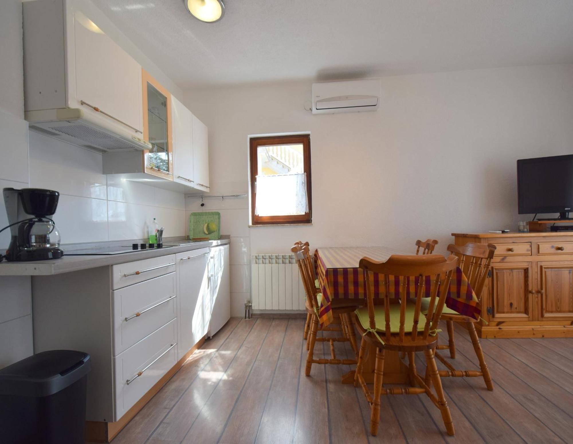 Apartments Martin Малинска Екстериор снимка