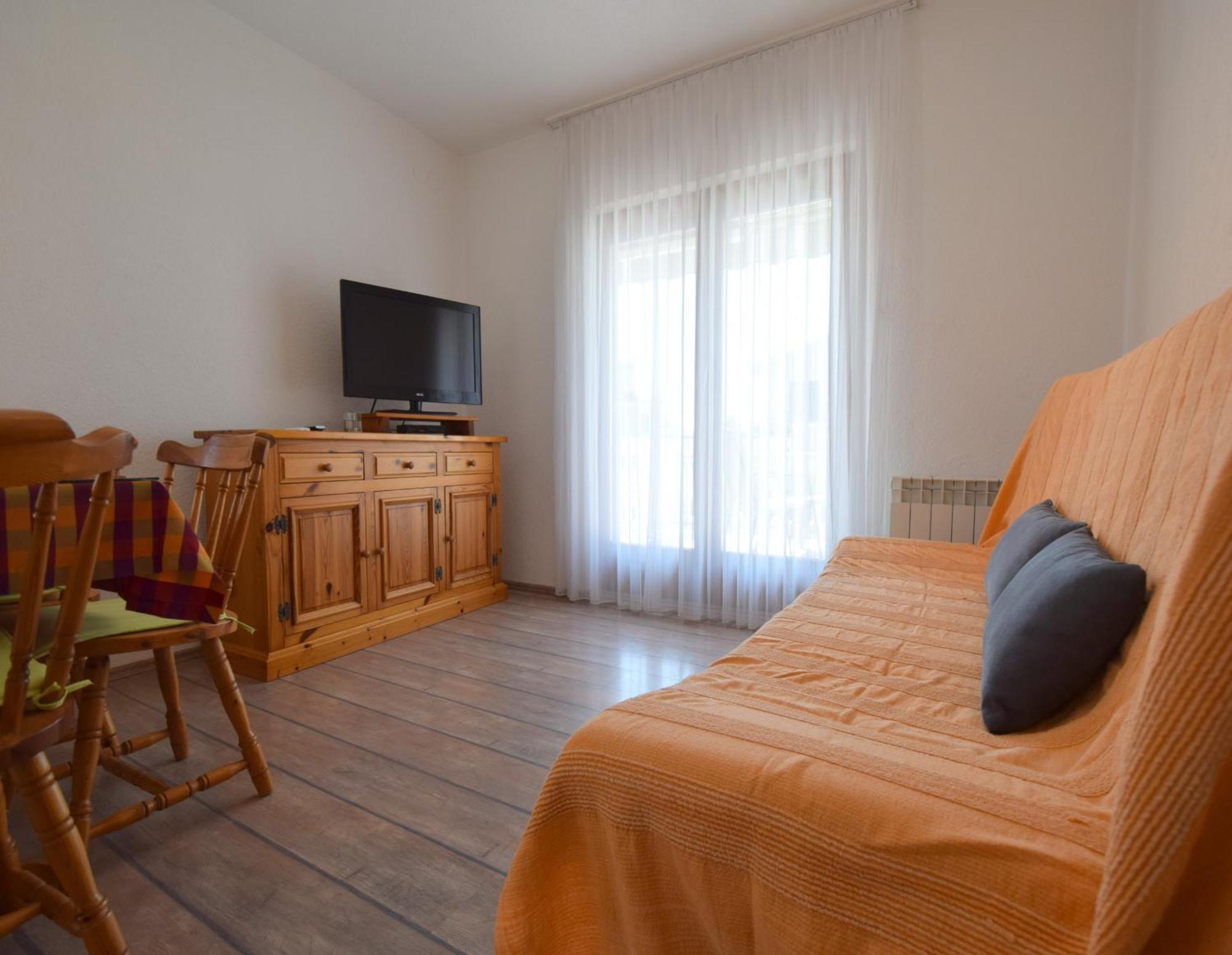 Apartments Martin Малинска Екстериор снимка