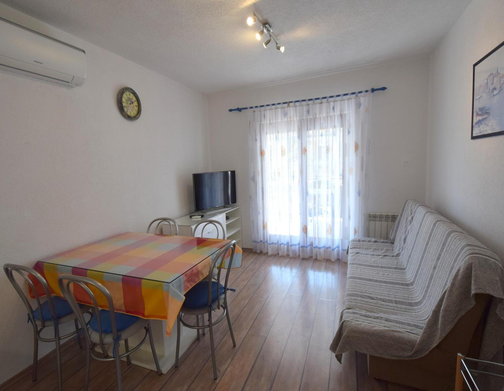 Apartments Martin Малинска Екстериор снимка