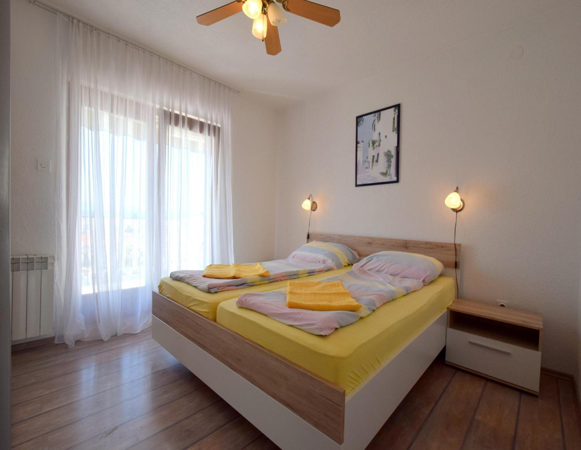Apartments Martin Малинска Екстериор снимка